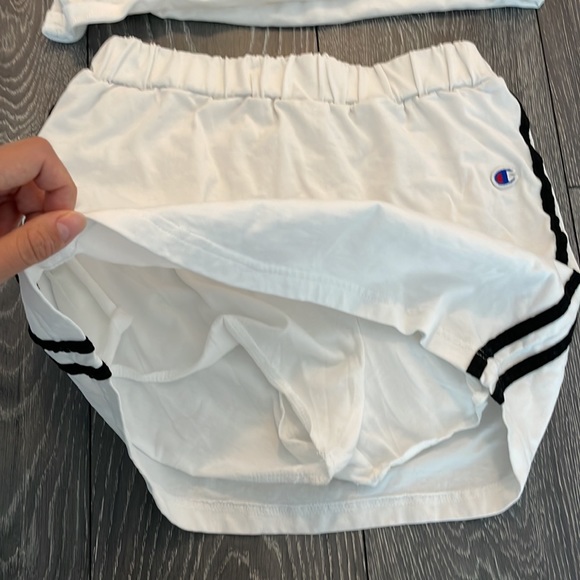 Champion set with layers - Picture 2 of 2